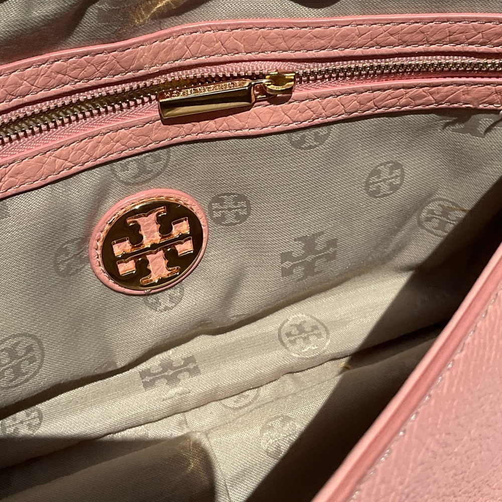 Tory Burch Marion Crossbody/Shoulder soft Italian leather Pink NWOT - Picture 7 of 10